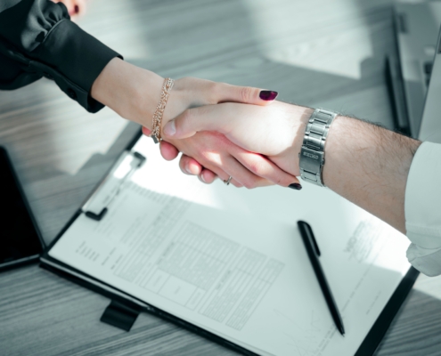 Conozca cómo estructurar un Joint Venture en Paraguay, sus principales modalidades, reglas de gobernanza, aspectos regulatorios y fiscales.